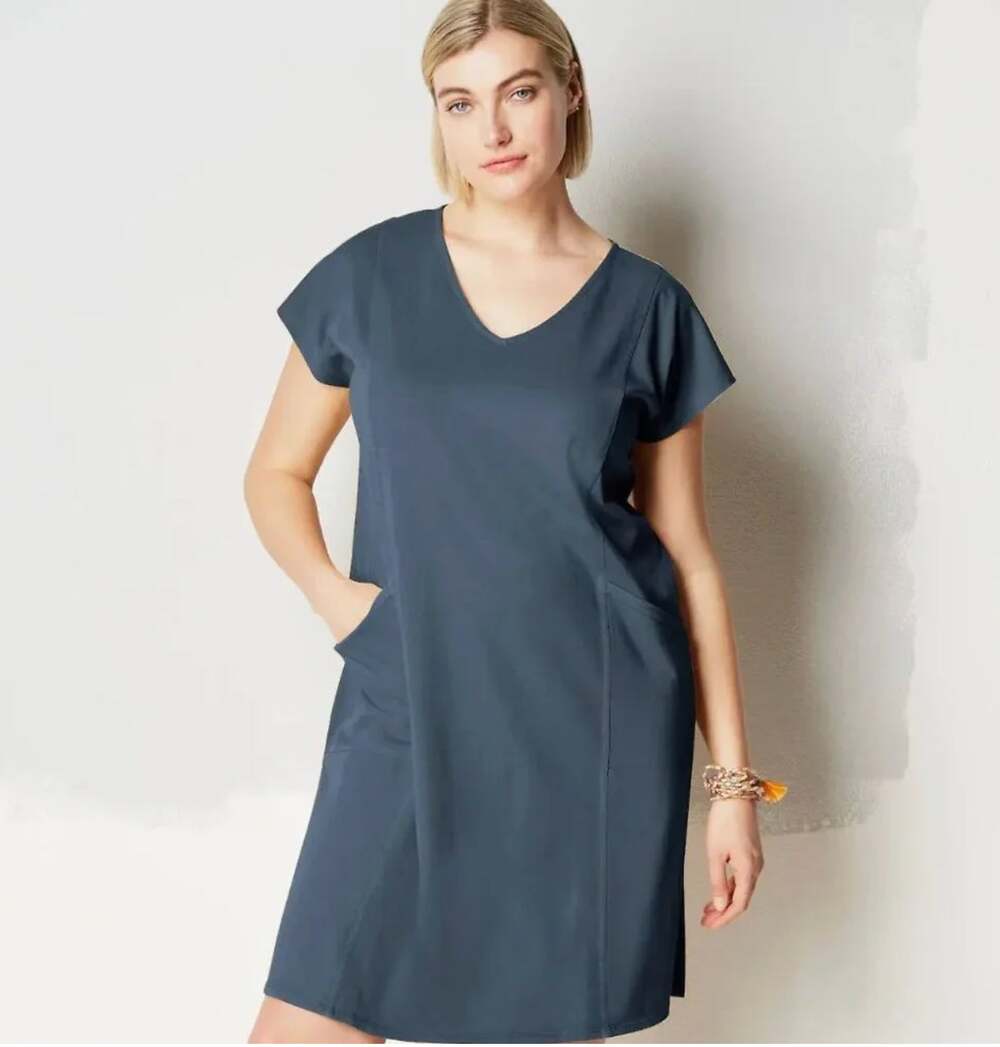 J. JILL Pure Jill Easy Knit Two-Pocket Dress // Small Petite